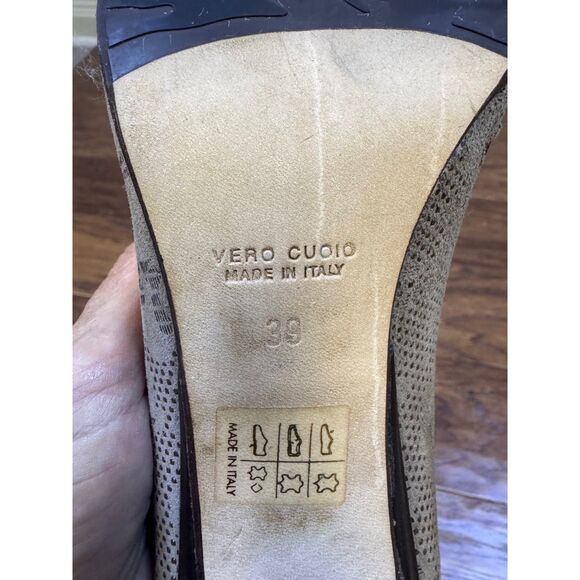 TARYN ROSE Floral Embossed Leather Heeled Zip Up Booties, Sz 39 (US 8.5) - Picture 11 of 11